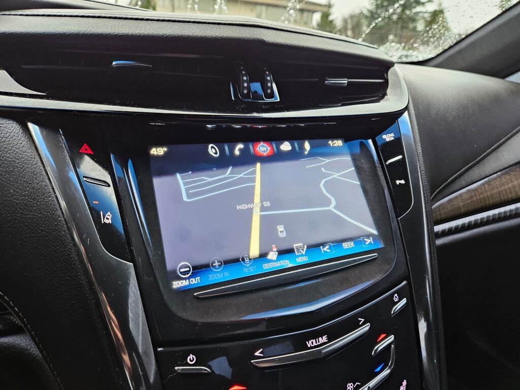 Used 2014 Cadillac ELR w/ Luxury Package image 3