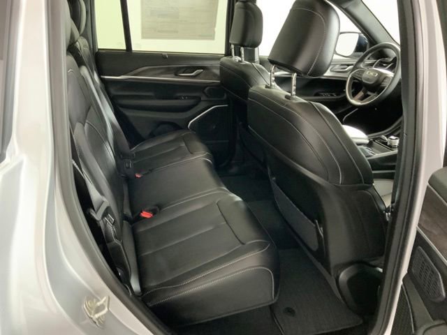 Used 2024 Jeep Grand Cherokee Limited 4xe w/ Luxury Tech Group II image 41