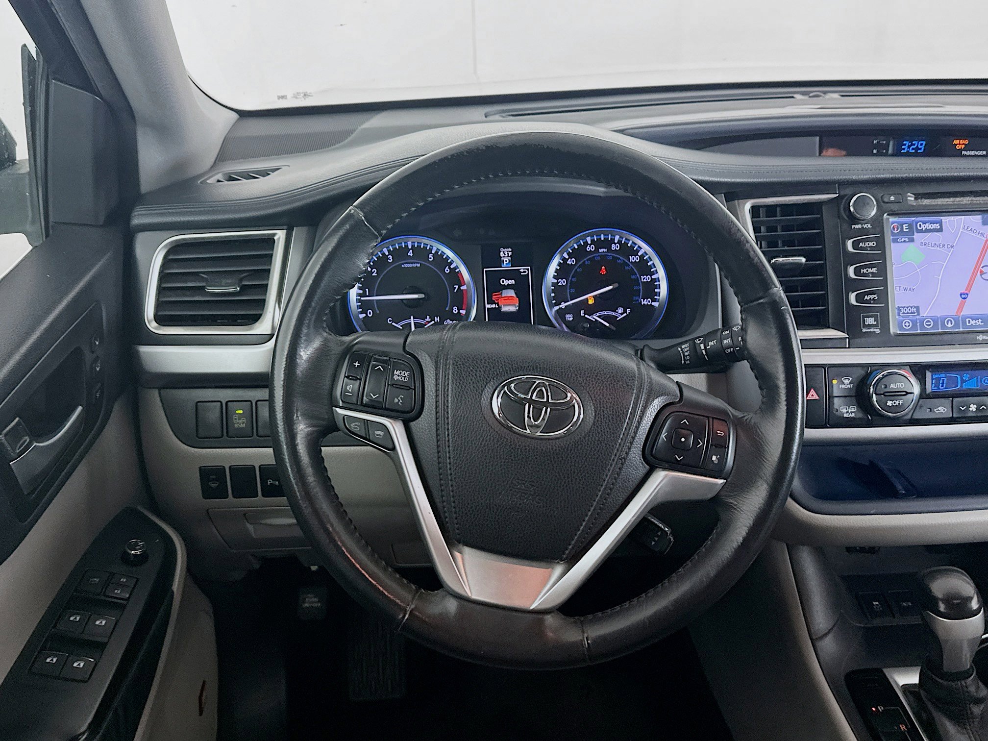 Used 2015 Toyota Highlander Limited AWD/4WD image 17