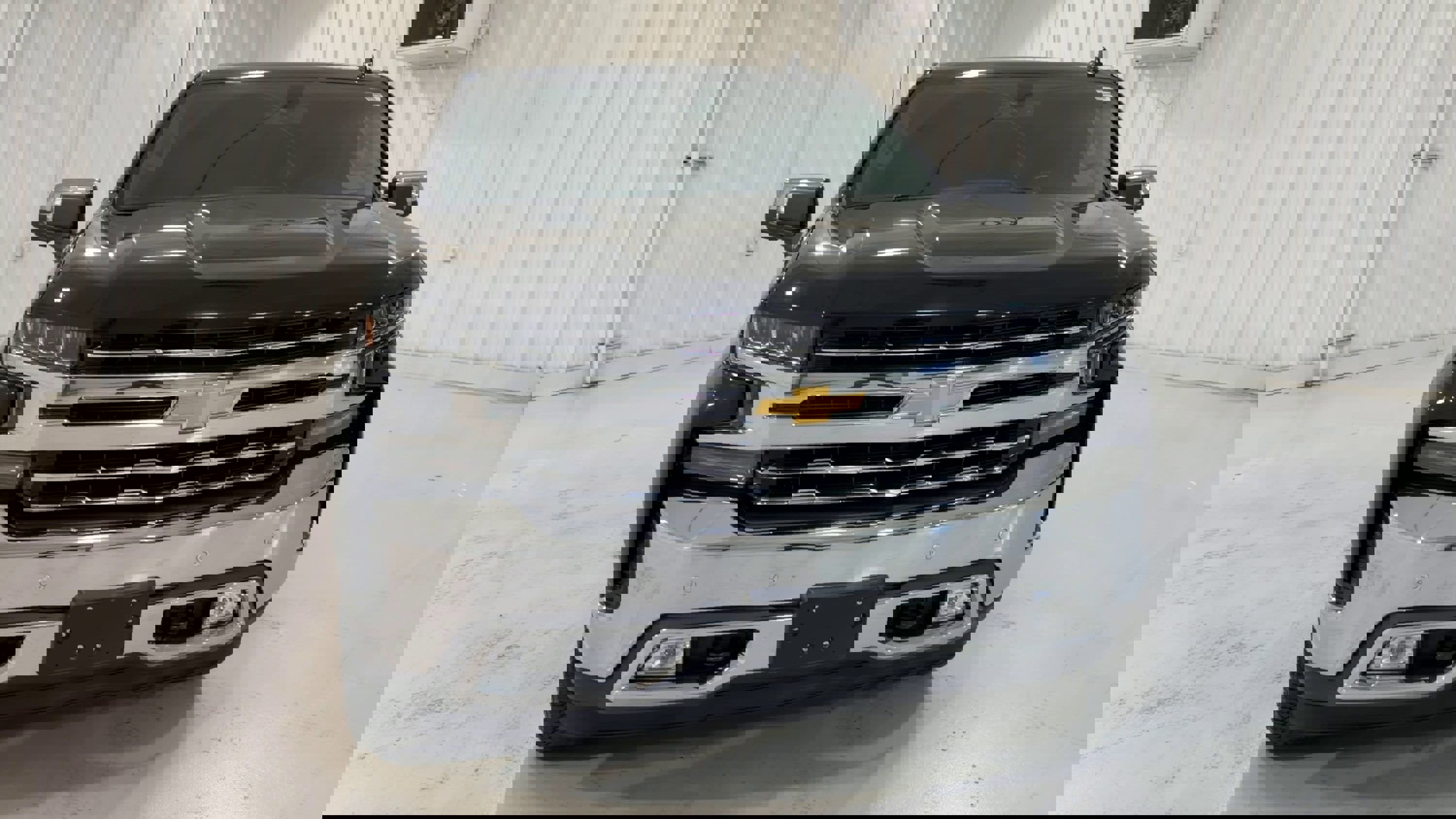 Used 2021 Chevrolet Silverado 1500 LTZ w/ Z71 Off-Road Package image 4