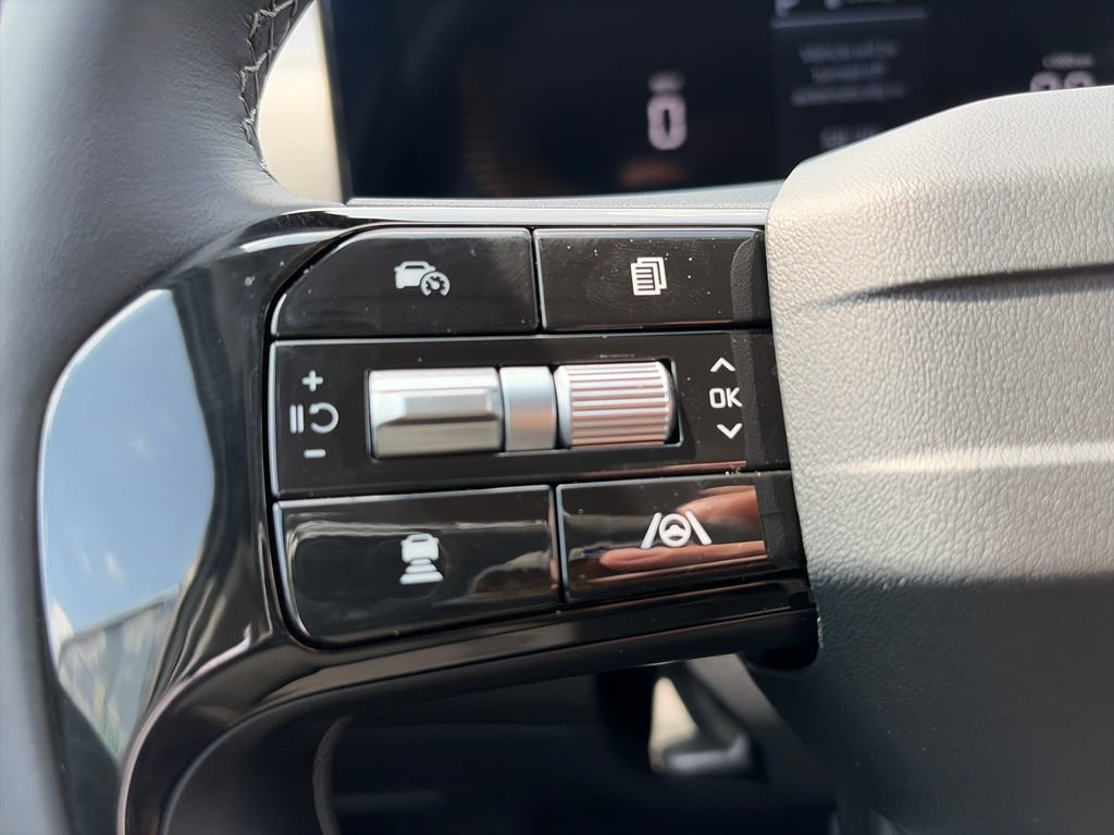 New 2026 Kia Sorento LX FWD image 13
