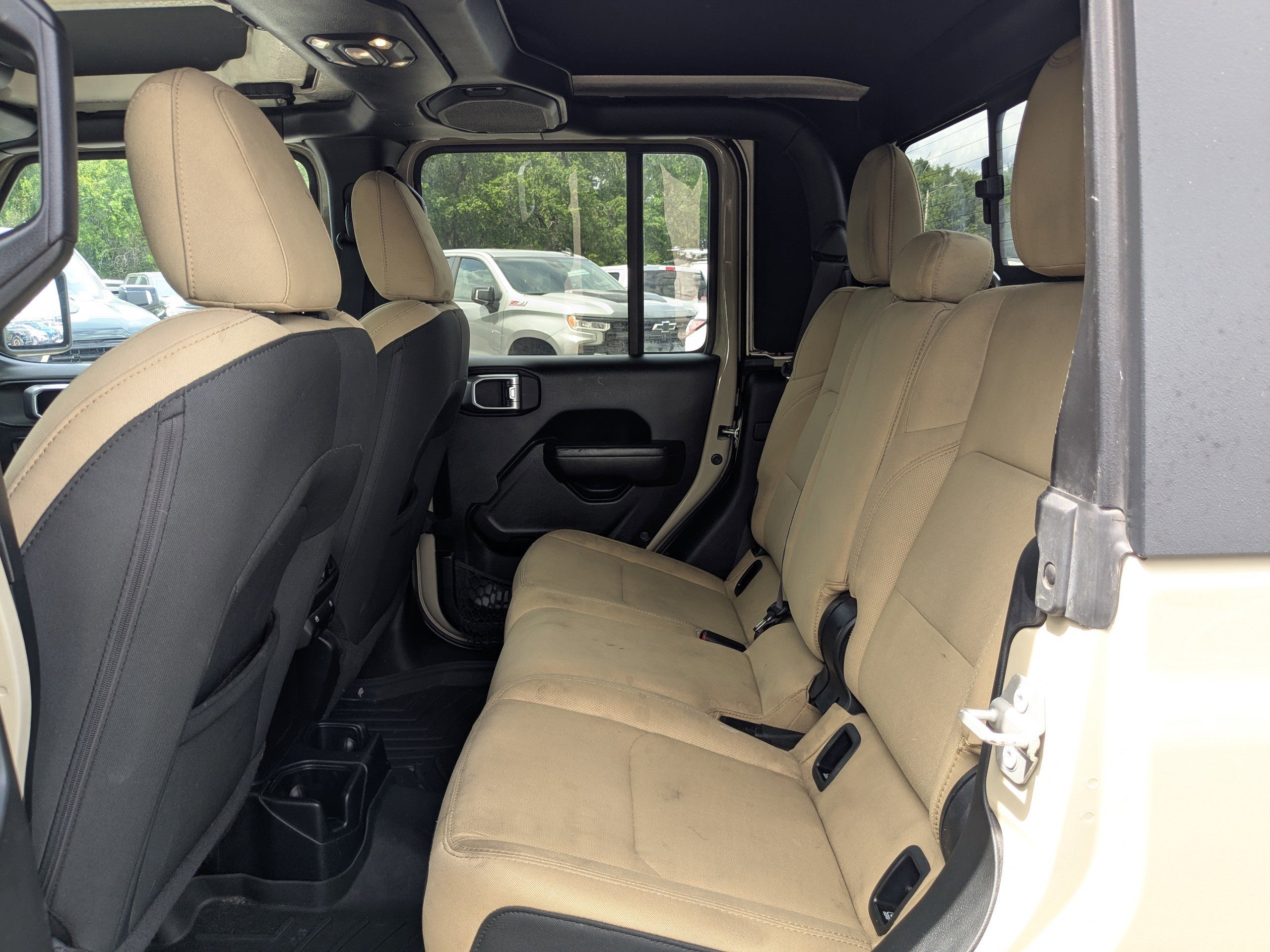 Used 2020 Jeep Gladiator Sport w/ Quick Order Package 24S image 13