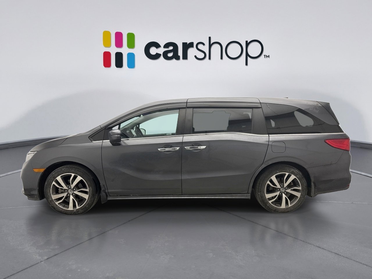Used 2021 Honda Odyssey Touring image 2