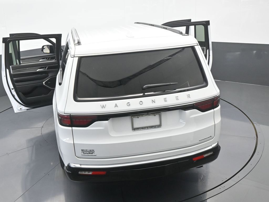 Used 2023 Jeep Wagoneer L Series III w/ Preferred Equipment Group image 73