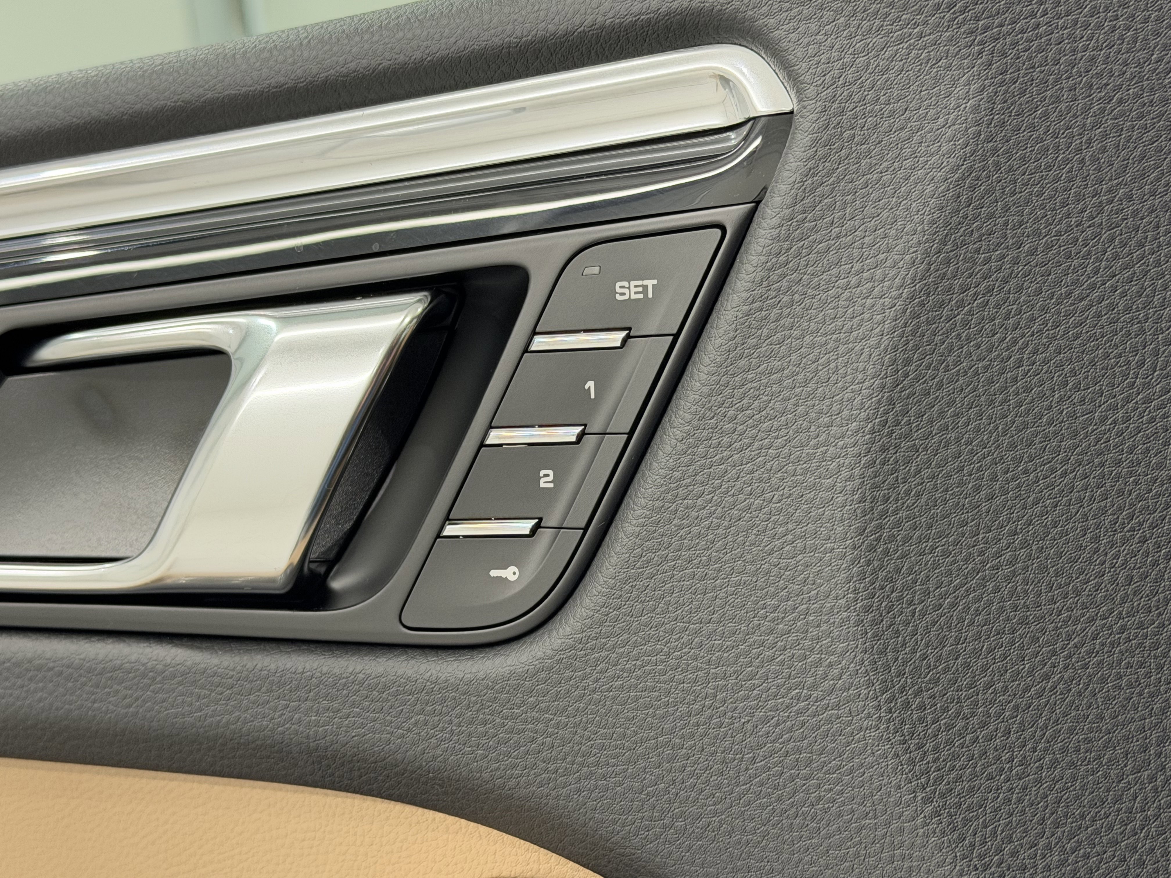 New 2026 Porsche Macan image 29