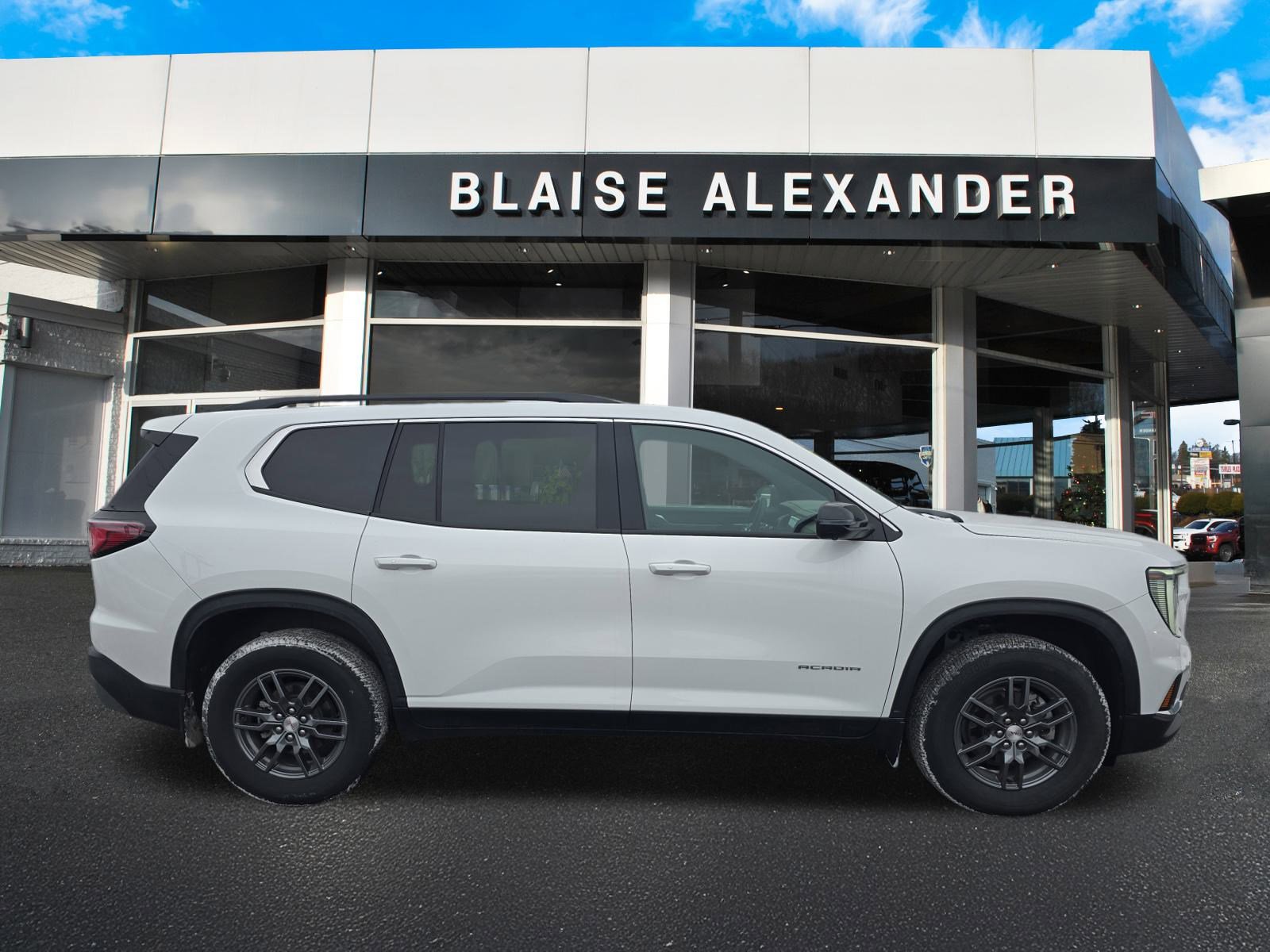 New 2025 GMC Acadia Elevation w/ LPO, Floor Liner Package video 2