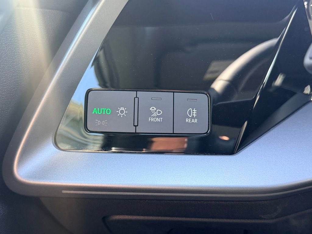 Certified 2025 Audi A3 2.0T Premium image 37