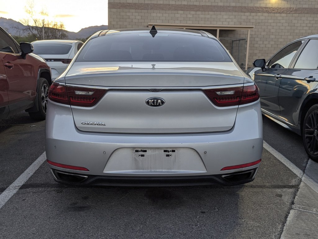 Used 2017 Kia Cadenza Technology FWD image 5