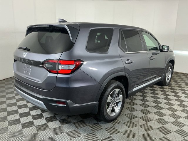 Used 2025 Honda Pilot EX-L image 9
