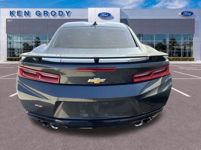 Used 2018 Chevrolet Camaro SS RWD image 7