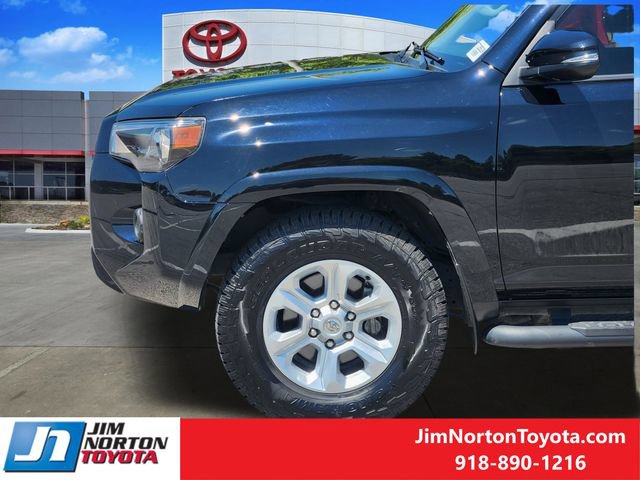 Used 2023 Toyota 4Runner SR5 Premium w/ Moonroof Package RWD image 9