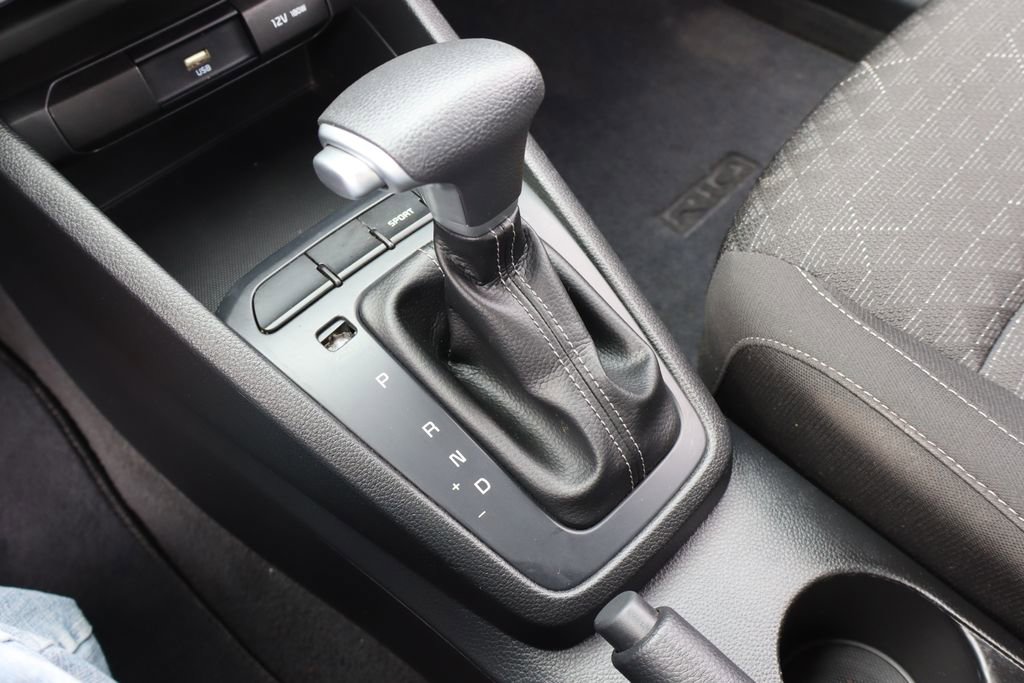 Used 2022 Kia Rio S FWD image 9