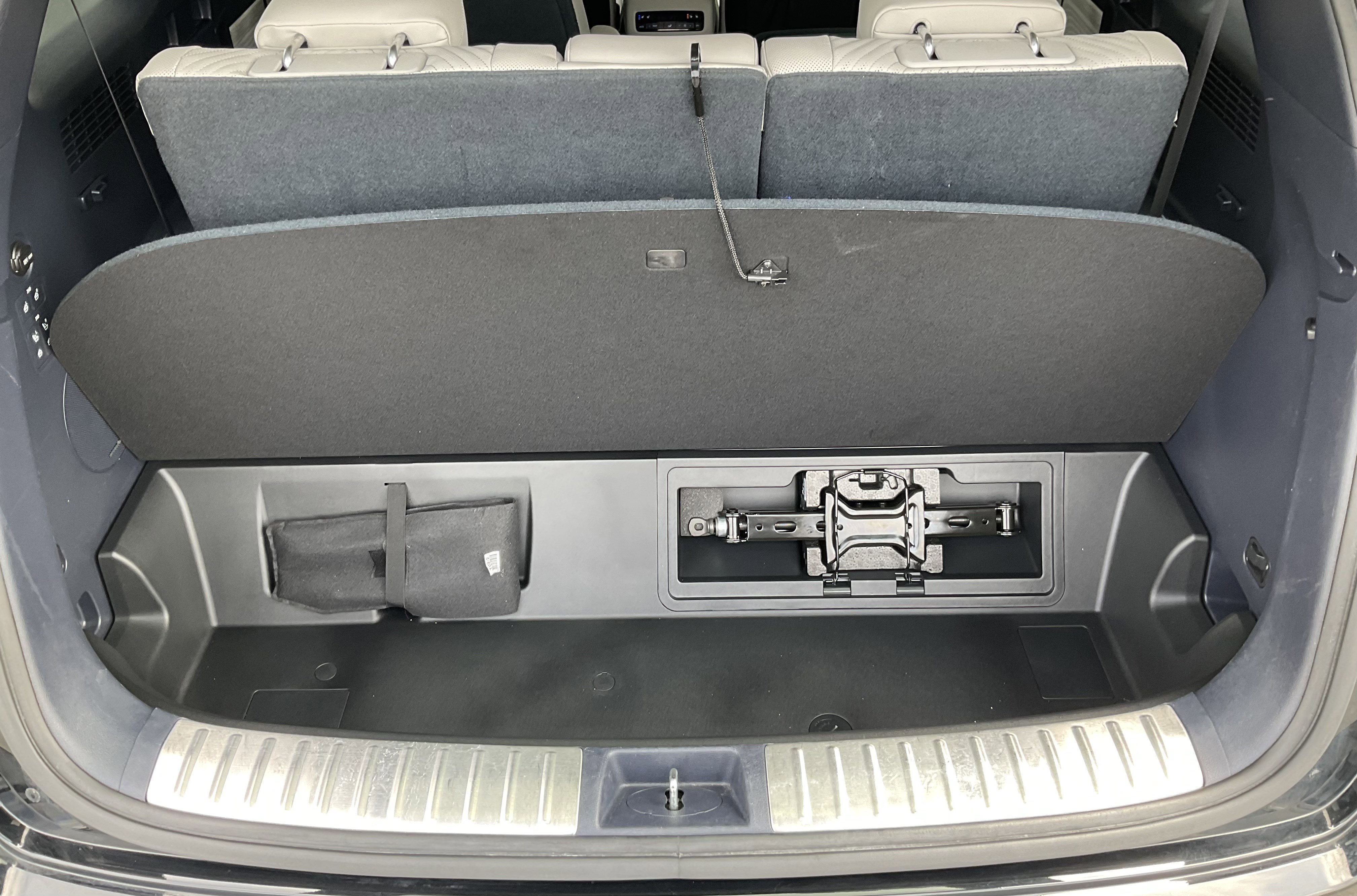 Used 2024 Hyundai Palisade Calligraphy image 60
