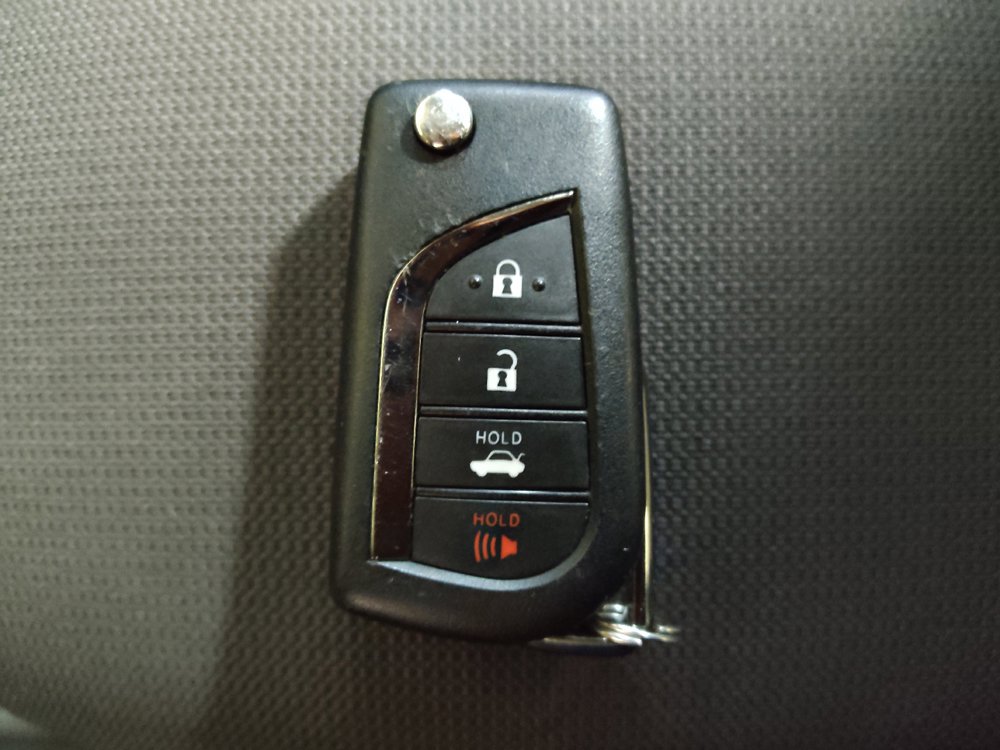 Used 2025 Toyota Corolla LE FWD image 32