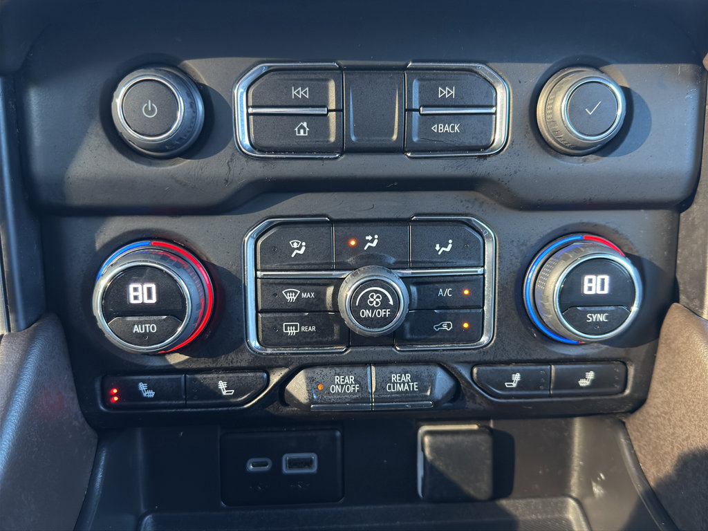 Used 2023 Chevrolet Suburban Z71 image 19