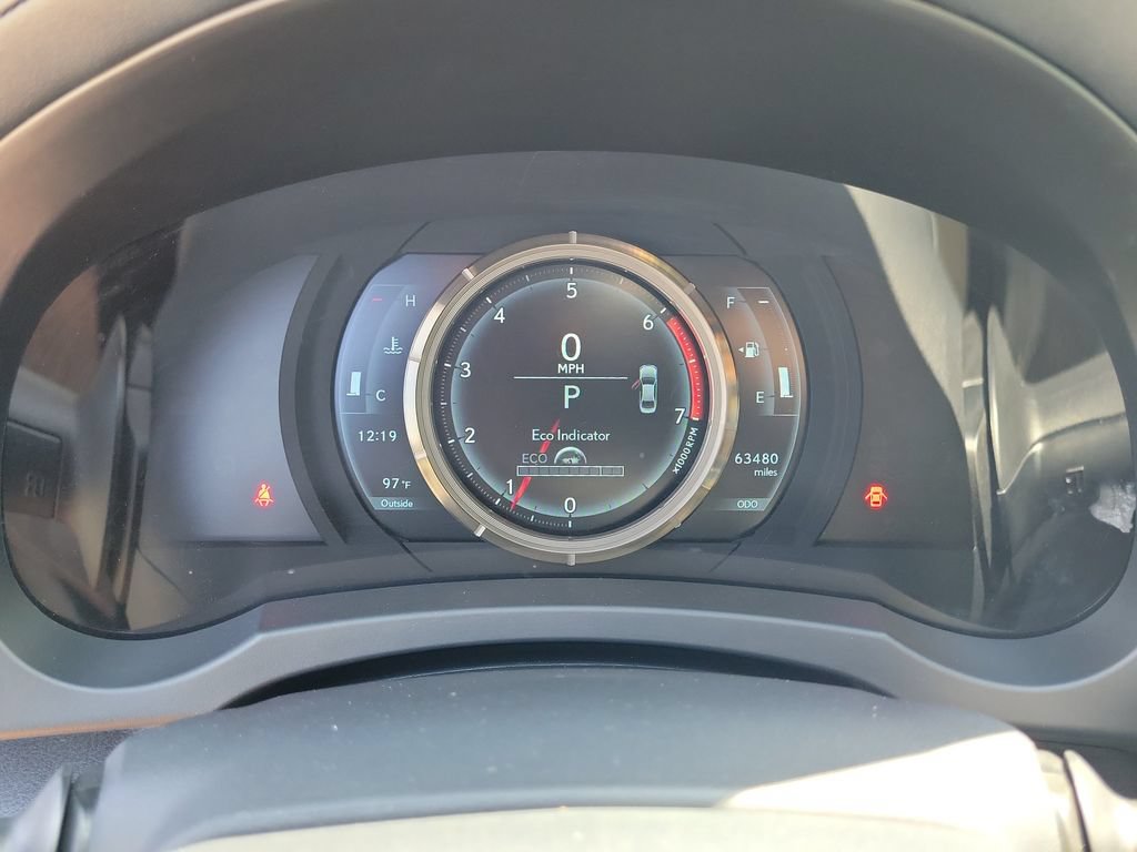 Used 2019 Lexus IS 300 F Sport w/ F Sport Package RWD image 18