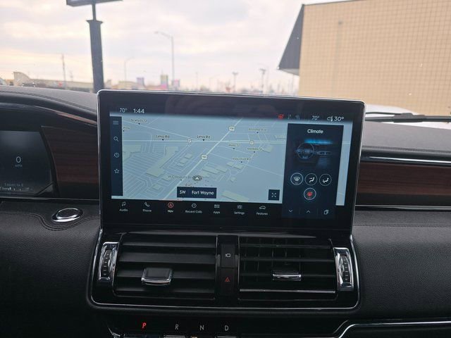 Used 2023 Lincoln Navigator Reserve AWD/4WD image 18