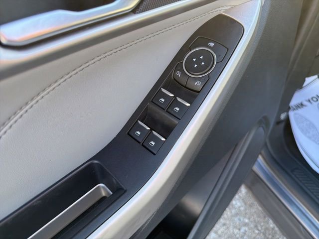 Used 2023 Ford Explorer XLT w/ Equipment Group 202A image 25