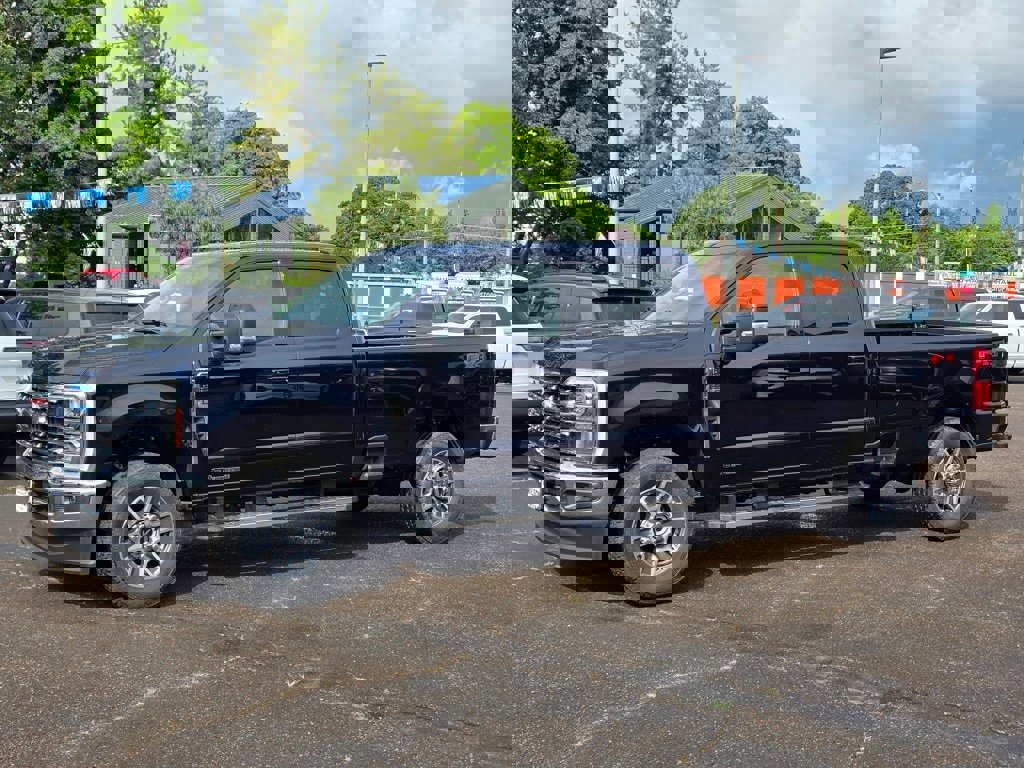 New 2025 Ford F350 Lariat w/ FX4 Off-Road Package image 26