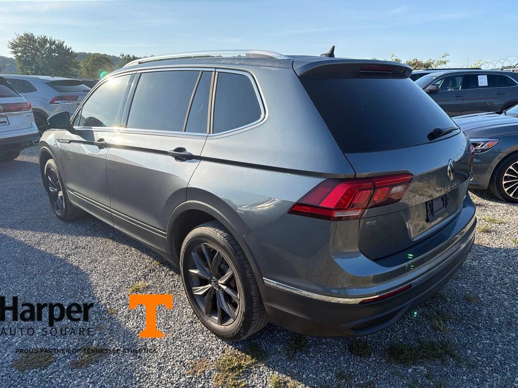 Used 2022 Volkswagen Tiguan SE AWD/4WD image 3