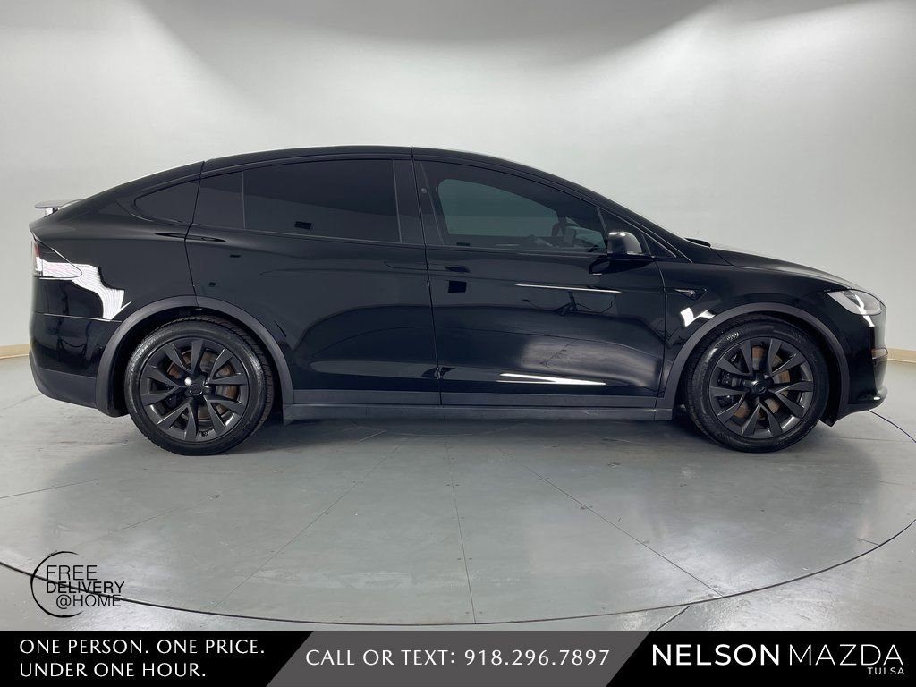 Used 2023 Tesla Model X Plaid image 5