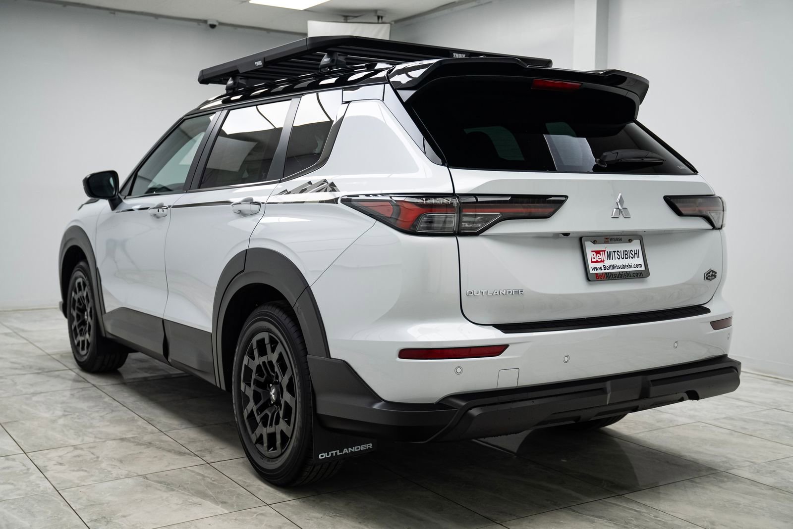 Used 2025 Mitsubishi Outlander Trail Edition image 6