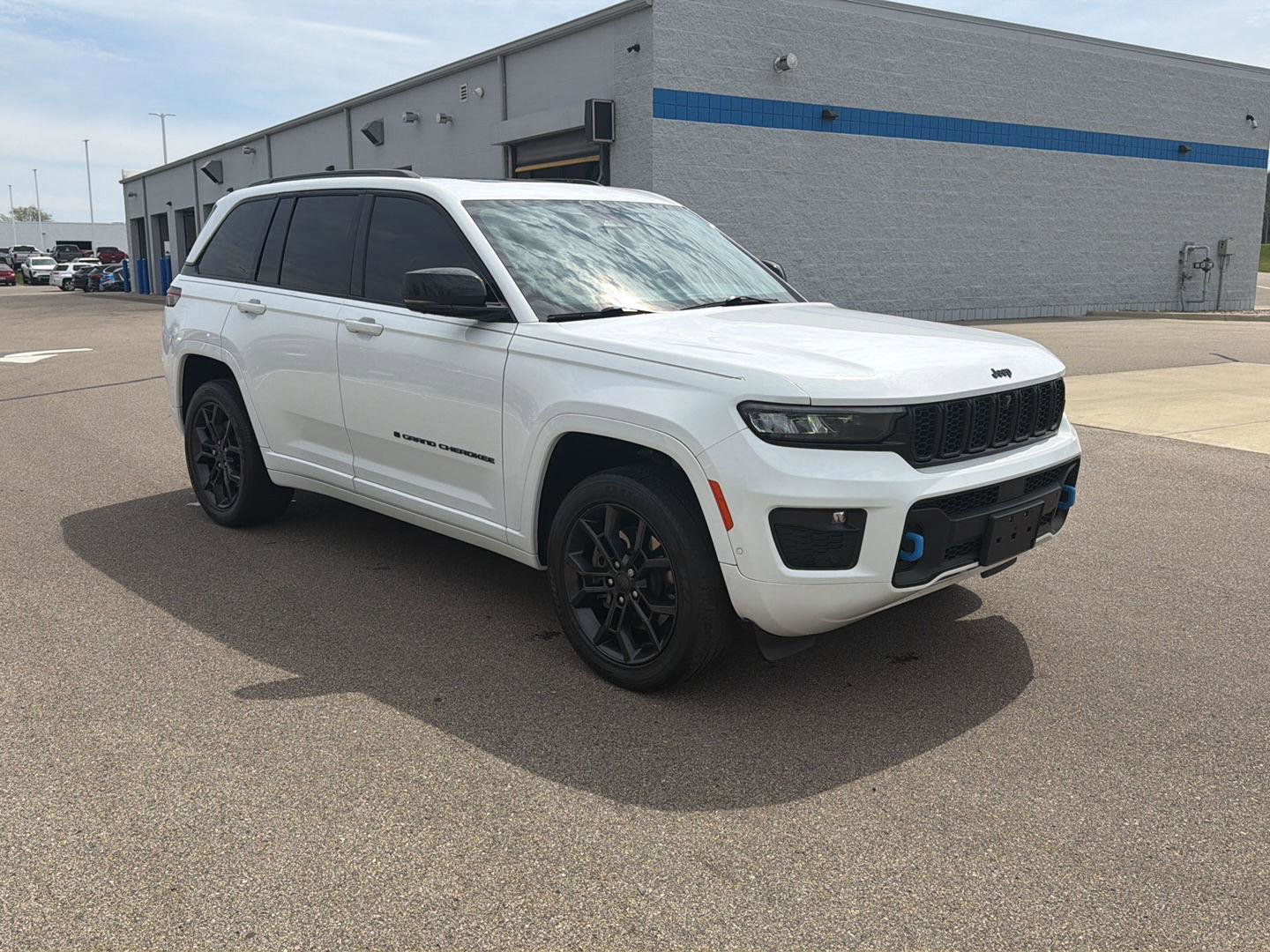 Used 2023 Jeep Grand Cherokee 30th Anniversary AWD/4WD image 7