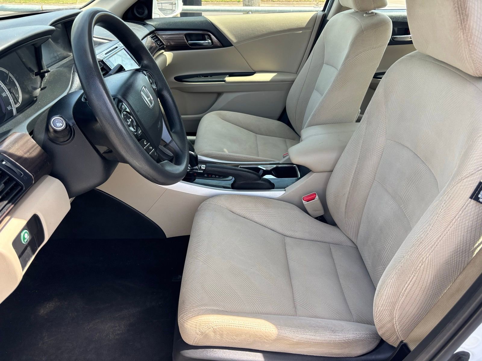 Used 2017 Honda Accord EX image 16