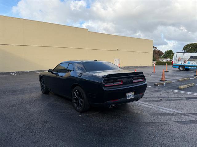 Used 2020 Dodge Challenger SXT w/ Blacktop Package image 4
