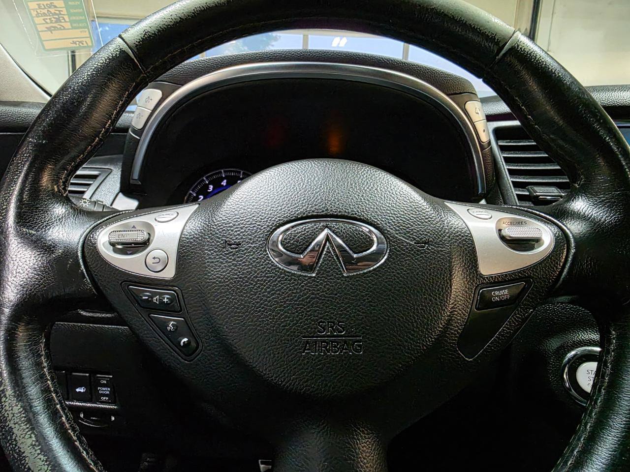Used 2013 INFINITI FX37 AWD w/ Premium Pkg image 29