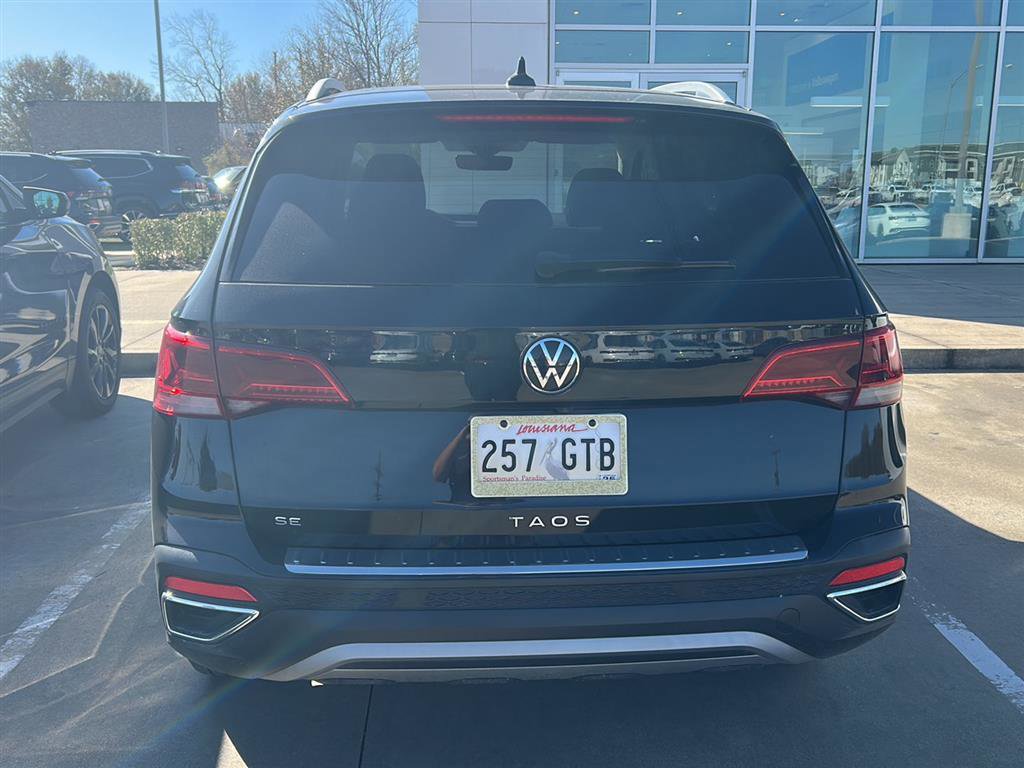 Used 2023 Volkswagen Taos SE image 3