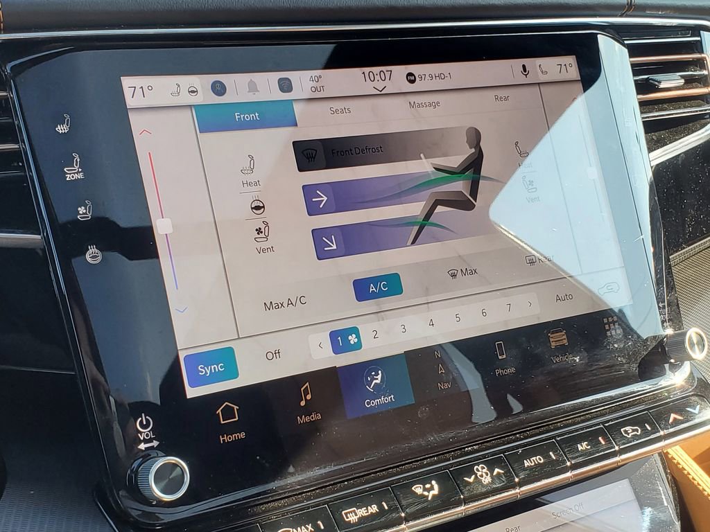 Used 2025 Jeep Grand Wagoneer L Series III w/ Rear Seat Video Group 1 image 26