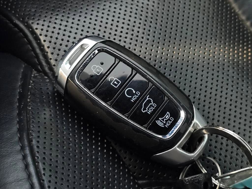 Used 2020 Hyundai Palisade Limited FWD image 21