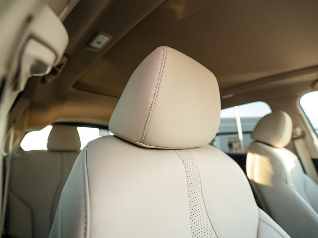 Certified 2024 Acura RDX w/ Technology Package image 19