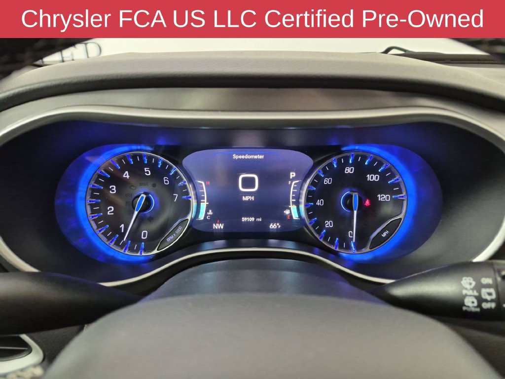 Certified 2025 Chrysler Pacifica Select FWD image 21