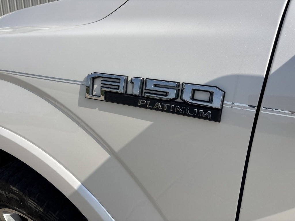 Used 2018 Ford F150 Platinum w/ Equipment Group 701A Luxury image 14