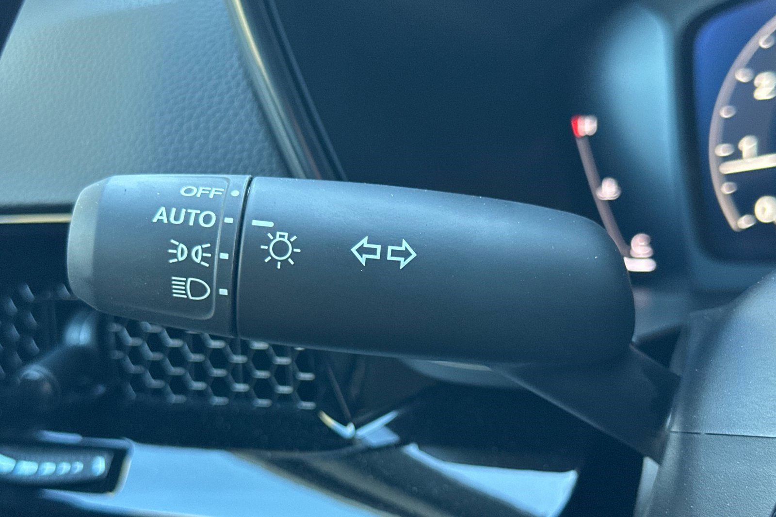 Used 2026 Honda CR-V EX-L image 32