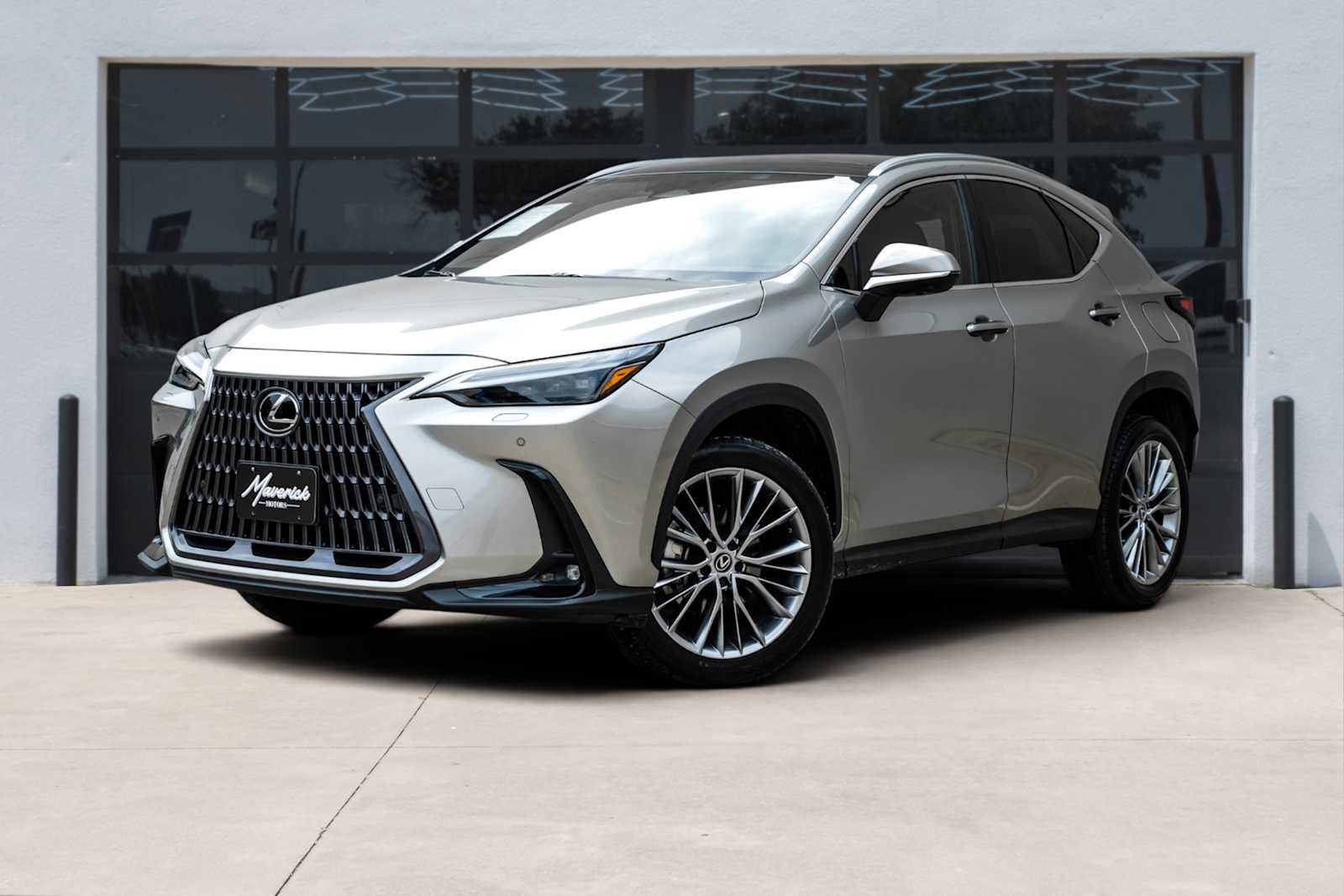 Used 2022 Lexus NX 350h AWD w/ Vision Package image 1