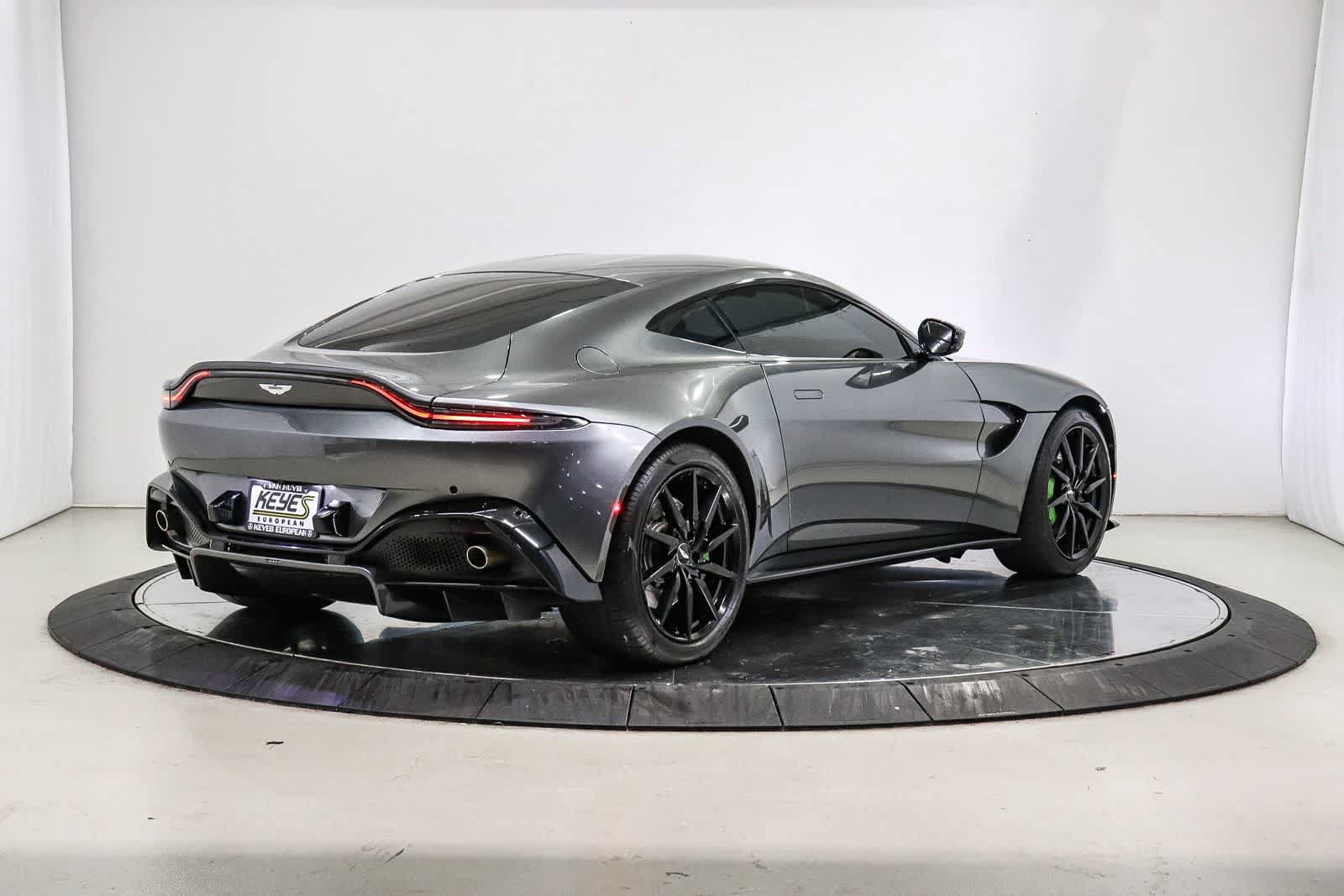 Used 2020 Aston Martin V8 Vantage Coupe RWD image 4