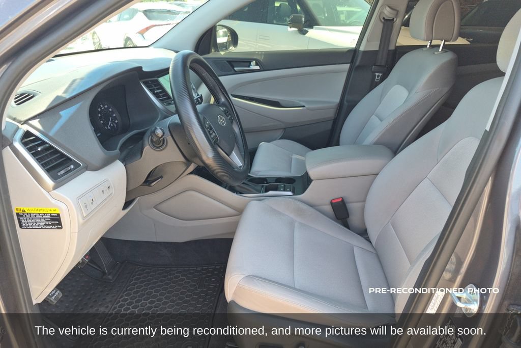 Used 2018 Hyundai Tucson Value FWD image 11