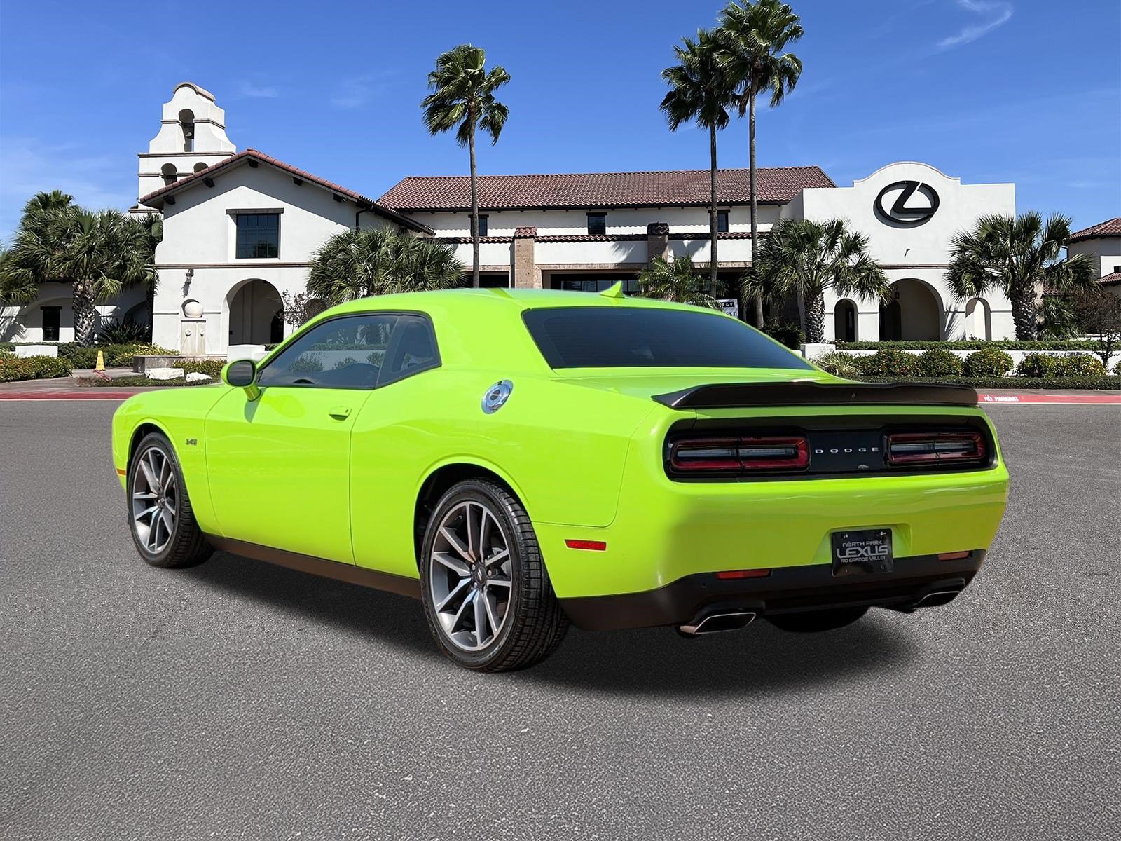 Used 2023 Dodge Challenger R/T w/ Plus Package image 4