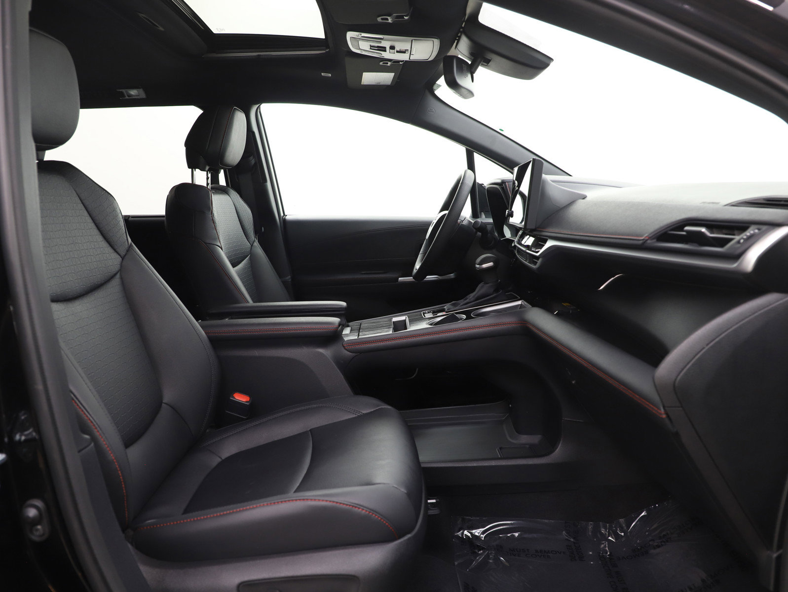 Used 2025 Toyota Sienna XSE image 13