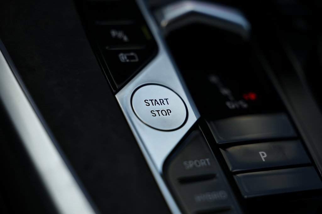 New 2026 BMW X5 xDrive50e w/ Climate Comfort Package image 39