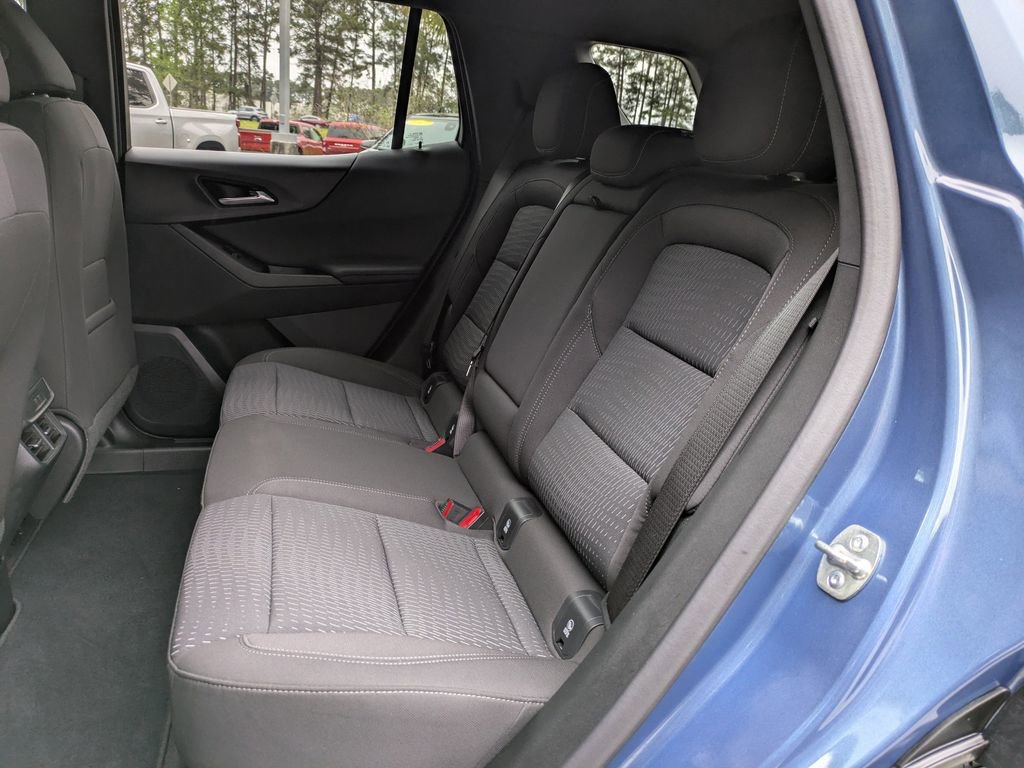 Used 2025 Chevrolet Equinox LT image 14