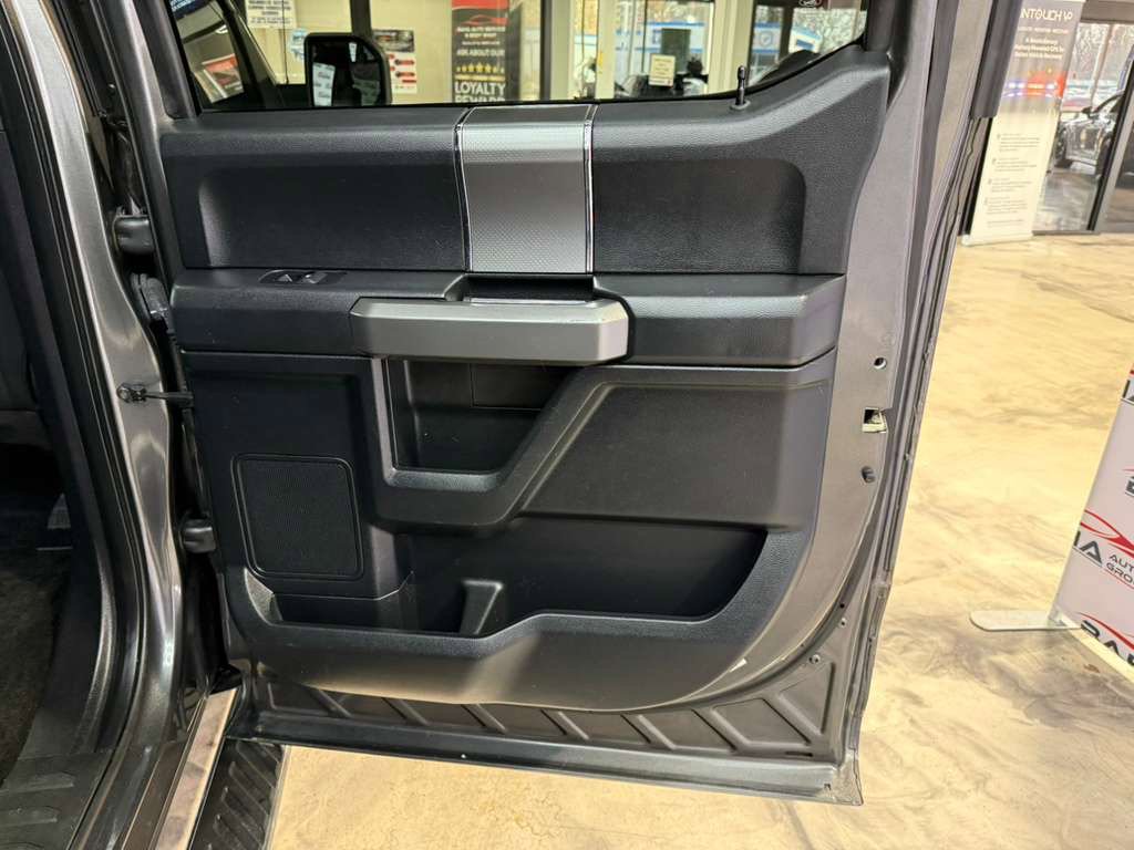 Used 2017 Ford F150 XLT w/ Equipment Group 302A Luxury image 41