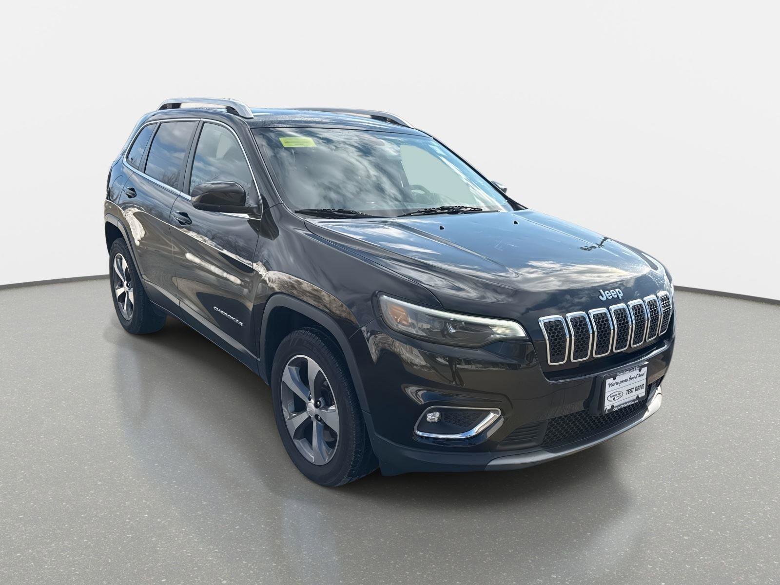Used 2019 Jeep Cherokee Limited image 3