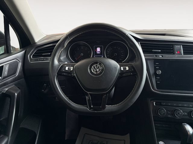 Used 2021 Volkswagen Tiguan SE FWD image 10