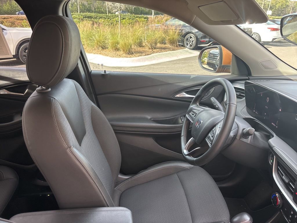Used 2024 Buick Encore GX Preferred image 34
