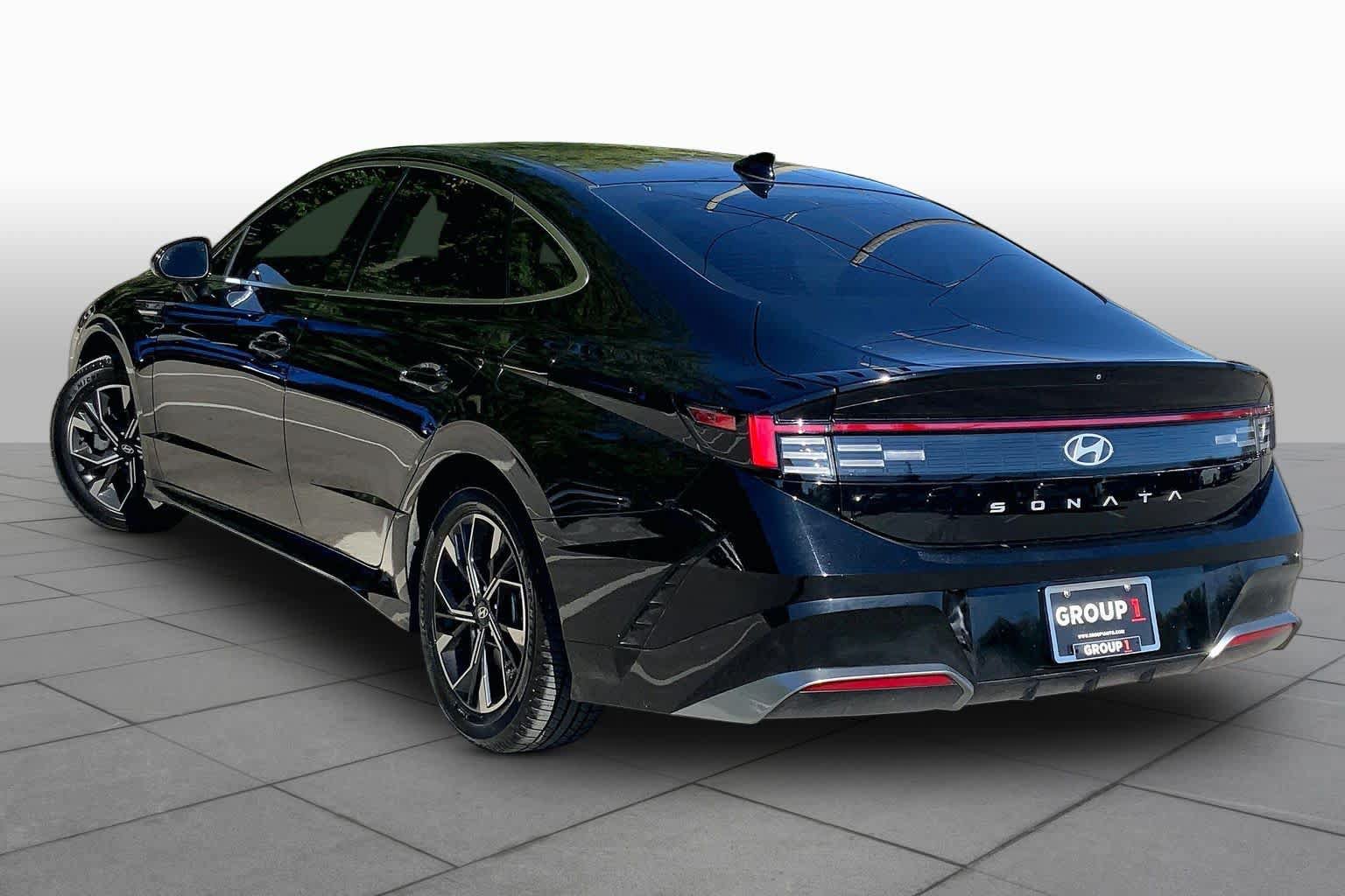 Used 2024 Hyundai Sonata SEL FWD image 11
