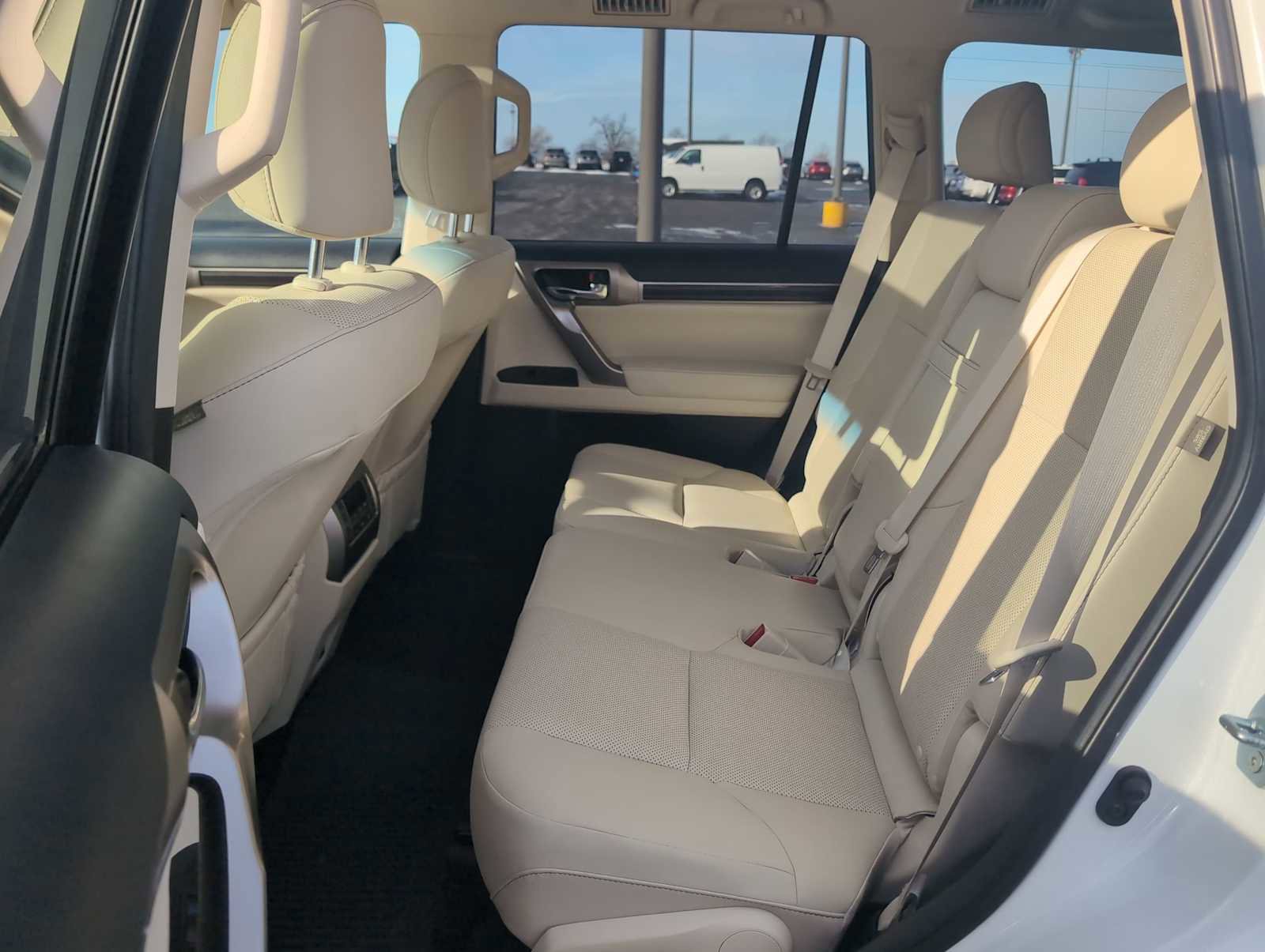 Used 2020 Lexus GX 460 Premium image 25